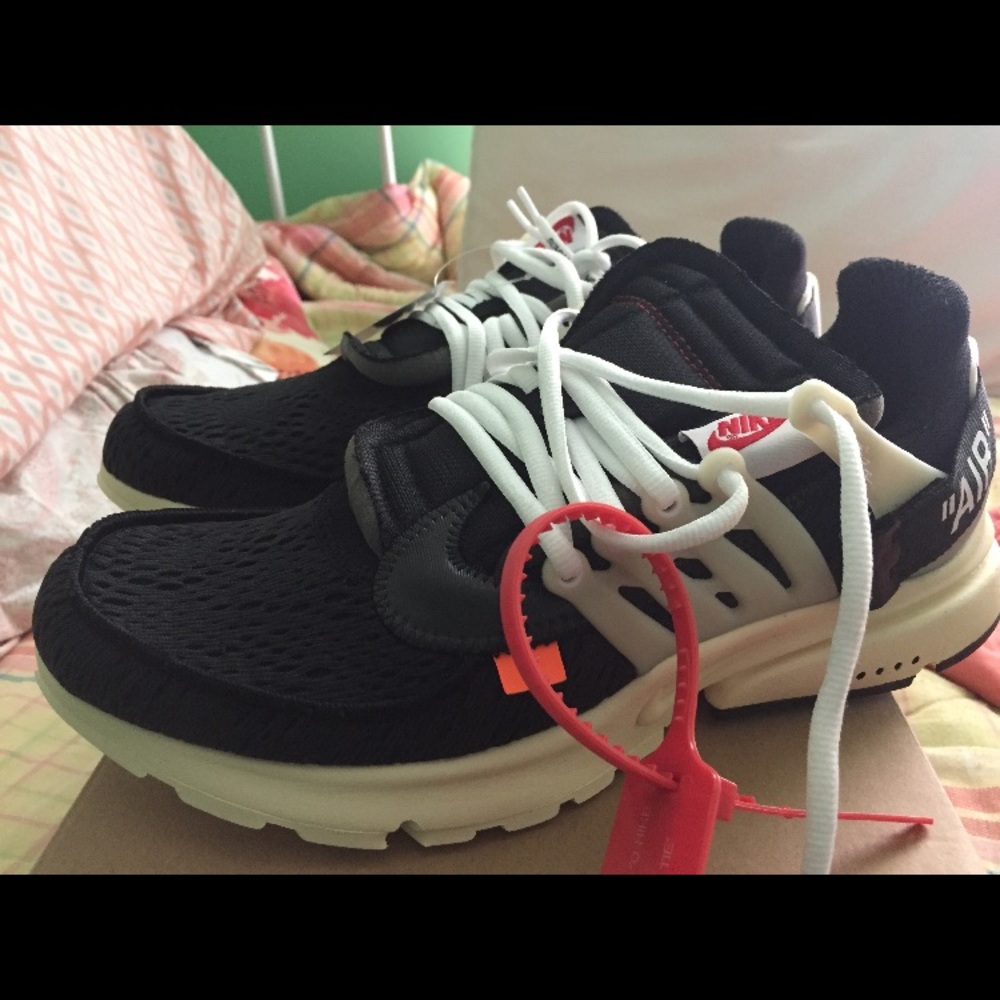 Off-White Nike Prestos - Picture 2 of 8